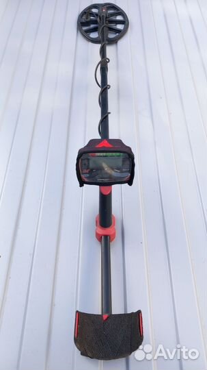 Металлоискатель Minelab vanquish 540