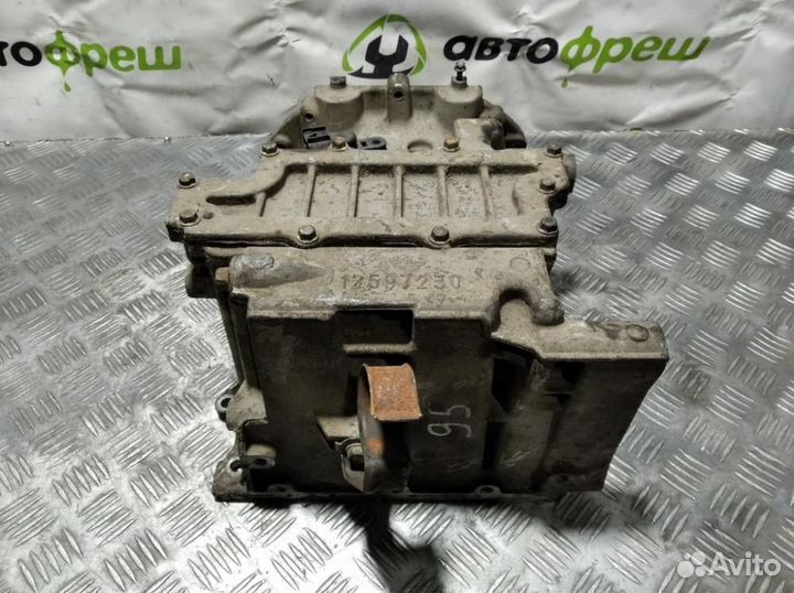 Поддон двигателя Cadilac Sts 2005-2011