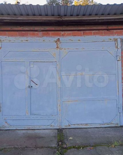 Гараж, > 30 м²