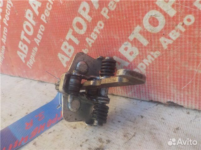 Ограничитель хода двери задний правый Renault