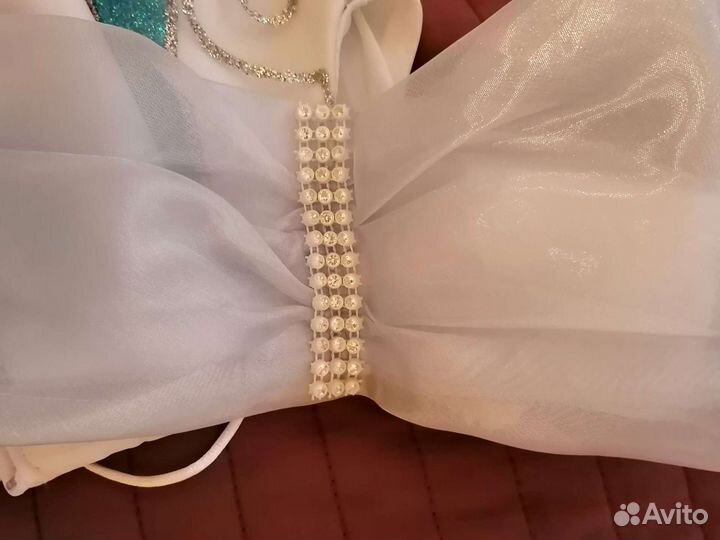 Платье праздничное