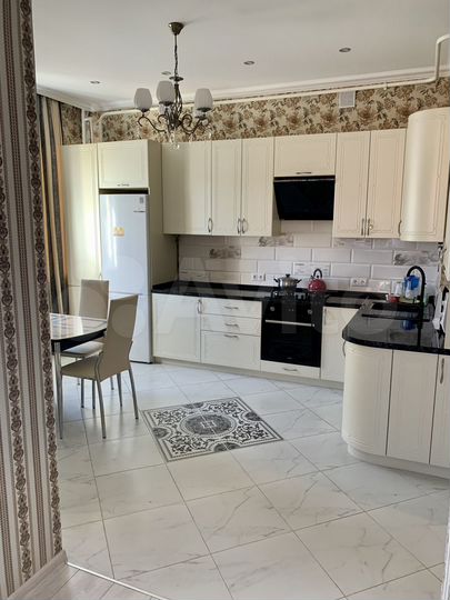 1-к. квартира, 43 м², 2/3 эт.