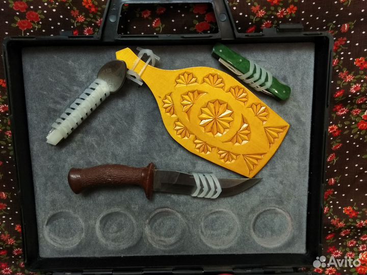 Набор столовых приборов Ложки Вилки Ножи Рюмки