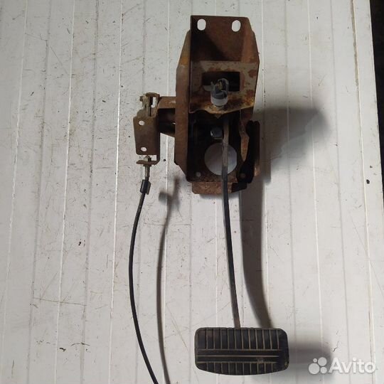 Педаль тормоза Mitsubishi Rvr минивэн 2 1995