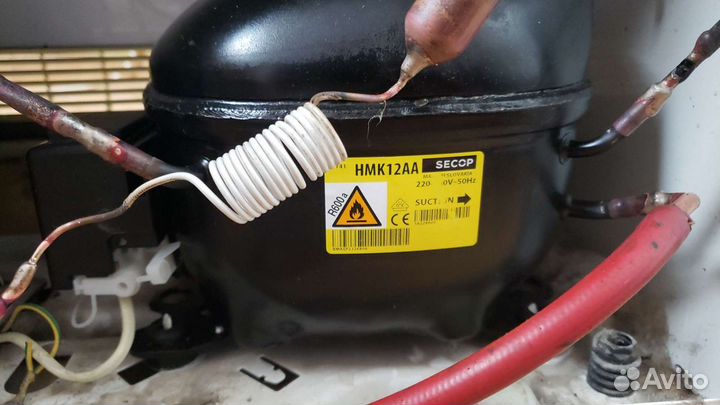 Мастер по ремонту бытовых холодильников