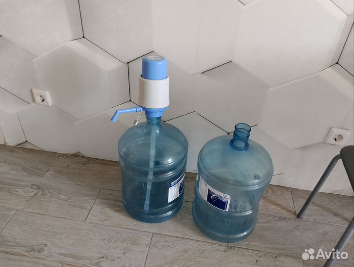 Бутыль для воды с помпой