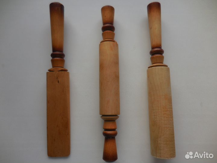 Столовый набор:Вилки Ножи Ложки Щипцы Шпажки Подст