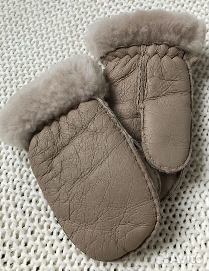 Новые детские Варежки из овчины Morozko беж