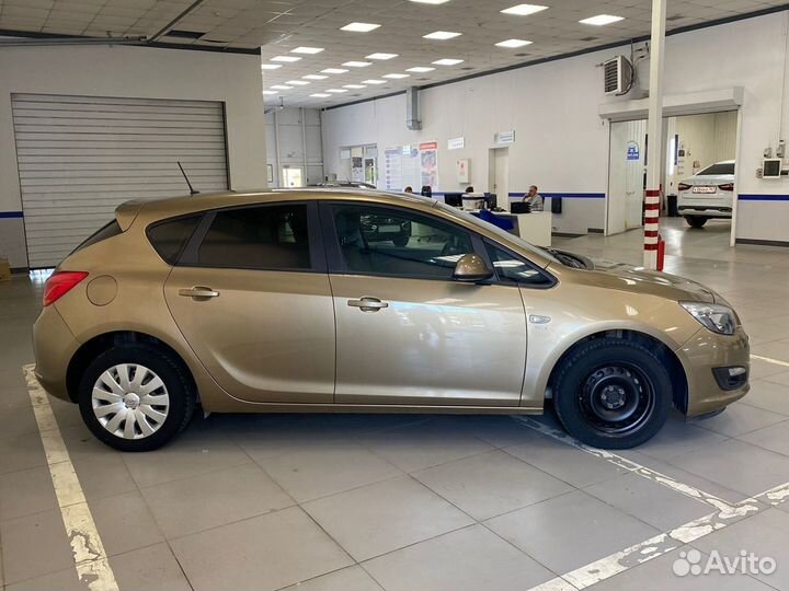 Opel Astra 1.6 AT, 2013, 93 110 км