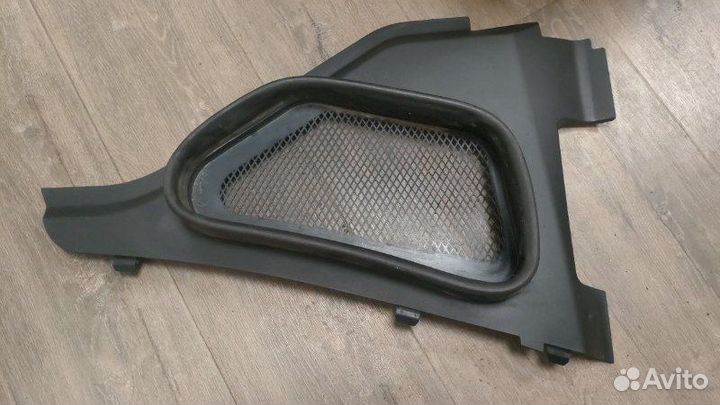 Воздухозаборник правый Mercedes Ml 350 4Matic 166