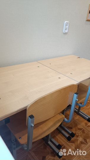 Стол- парта и стул растущие
