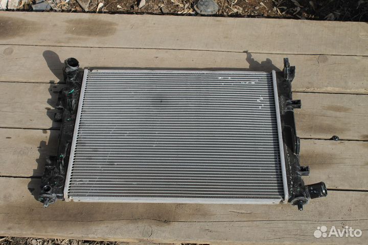 Радиатор охлаждения Hyundai Creta