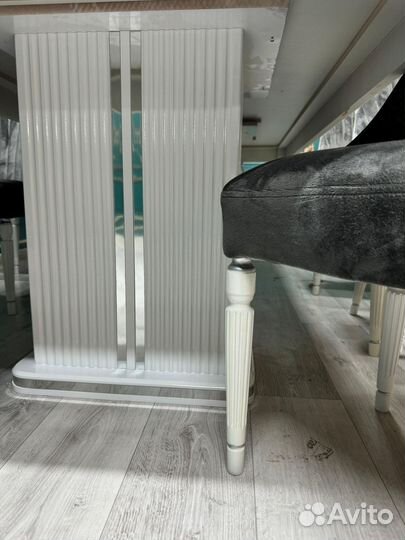 Стол со стульями /оплата при получении