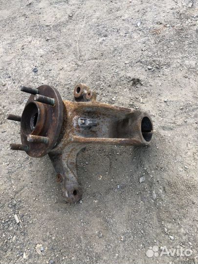 Кулак поворотный Mazda 3bk