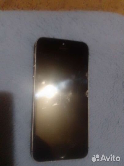 iPhone SE черный