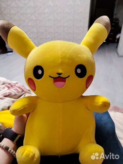 Плюшевая игрушка пикачу