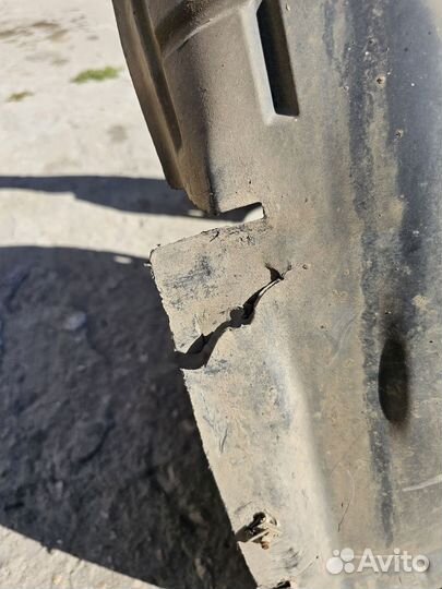 Подкрылок Volkswagen Jetta VI