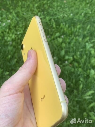 iPhone Xr, 64 ГБ