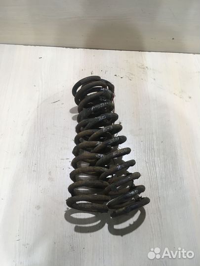 Пружина задняя Ауди 80 Б3 седан