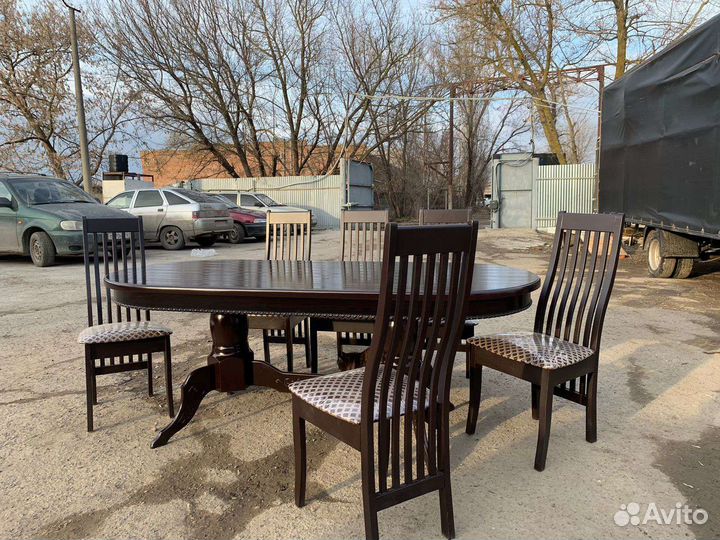 Стол 17000, стул 2500