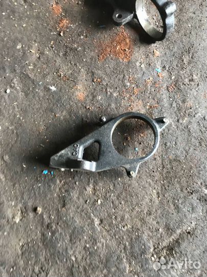 Кронштейн привода, полуоси правый 39780-32U05 Niss