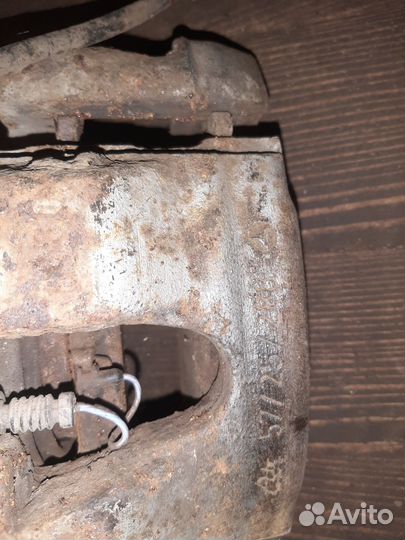 Передние суппорта Мерседес 210