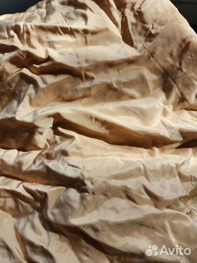 Отрез ткани (тафта)