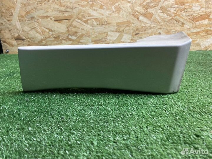 Накладка на крыло передняя левая Toyota Alphard