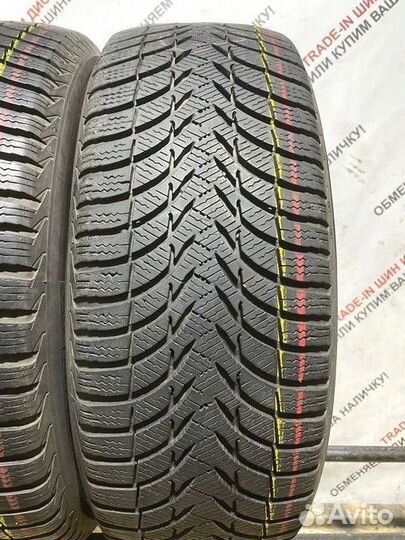 Michelin Alpin A4 215/55 R17 98M