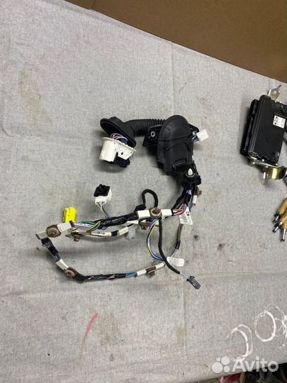 Проводка передней правой двери Corolla E210