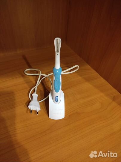 Электрическая зубная щетка oral-b crossaction