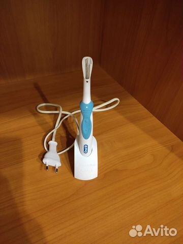 Электрическая зубная щетка oral-b crossaction