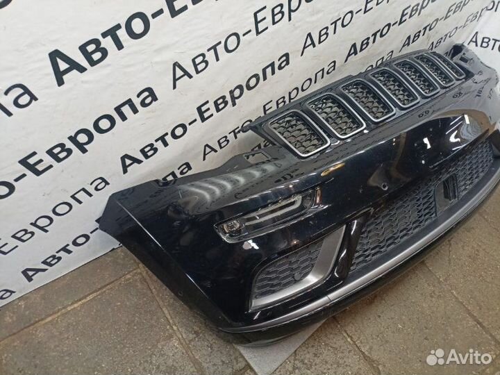 Бампер в сборе передний Jeep Grand Cherokee WK2