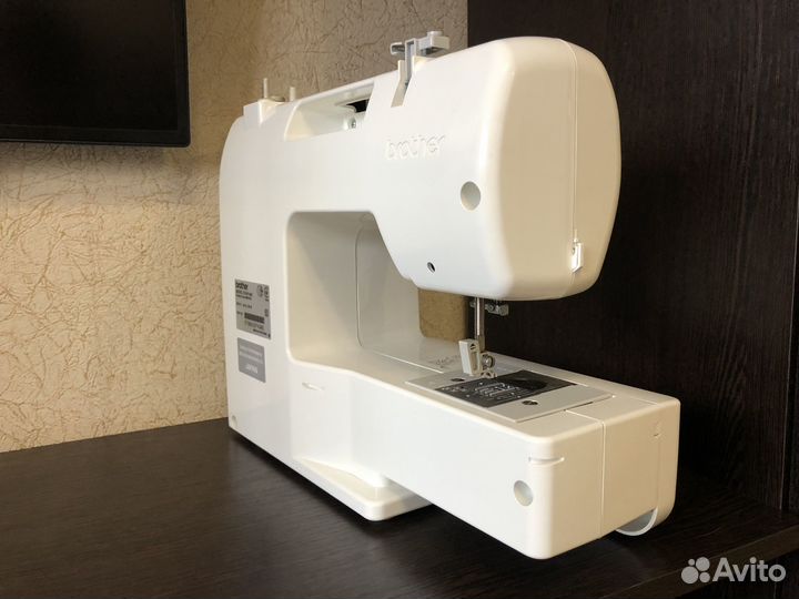 Швейная машина Brother Star 1400