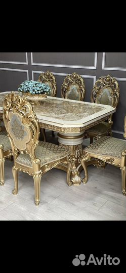 Столы и стулья