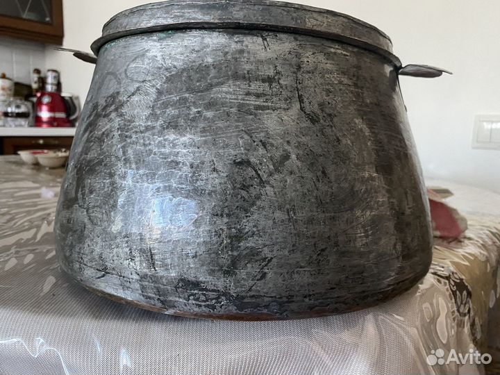 Старинныймедный казан
