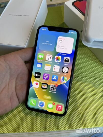 iPhone X, 64 ГБ