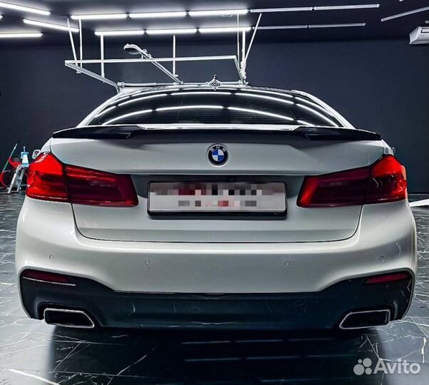 Спойлер задней крышки багажника M4 style Bmw