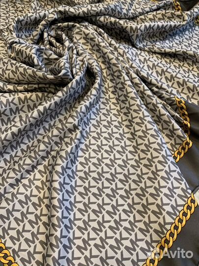 Шелковый платок Michael Kors серый с монограмм