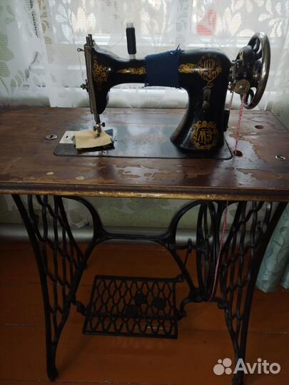 Швейная машинка