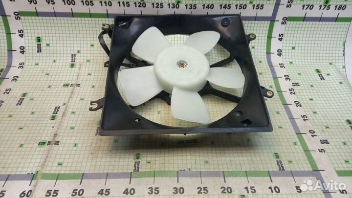 Диффузор в сборе с вентилятором Mitsubishi Galant