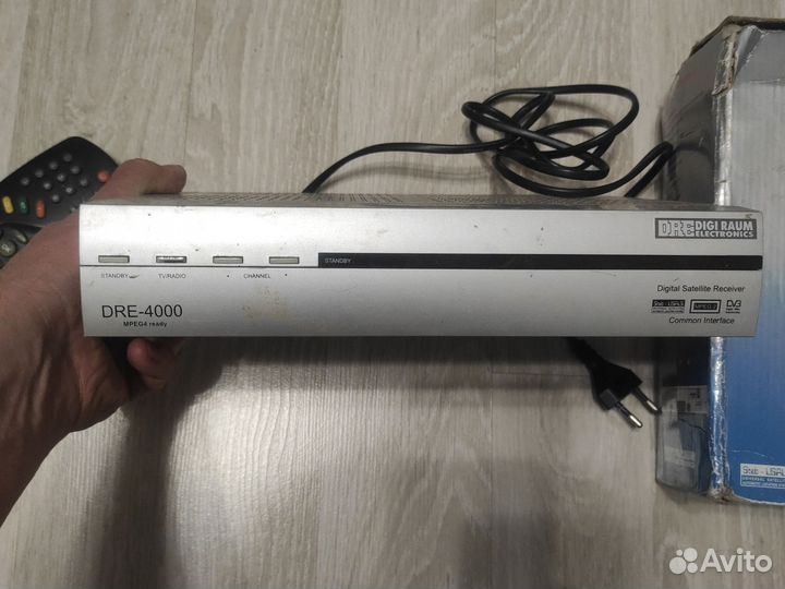Спутниковый ресивер DRE-400