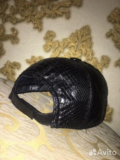 Кепка из питона