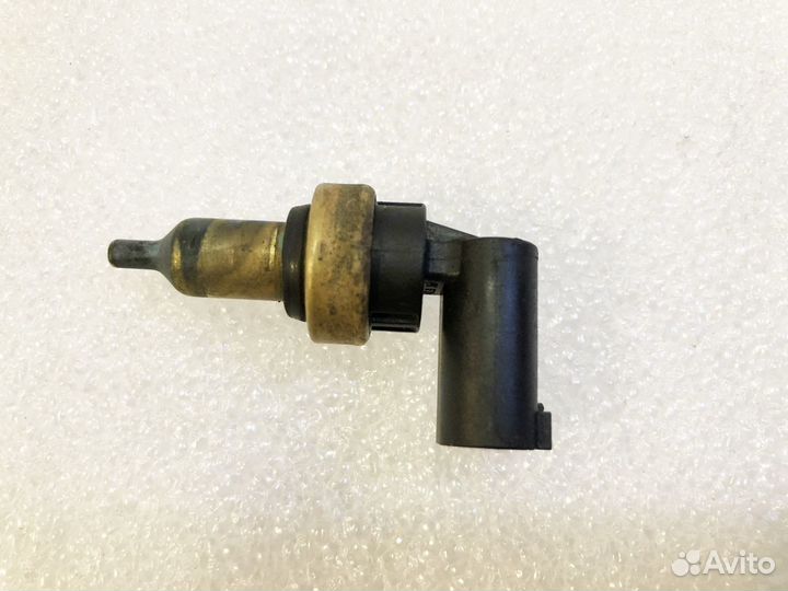 Датчик температуры Mercedes C-Class W204 M276 2013