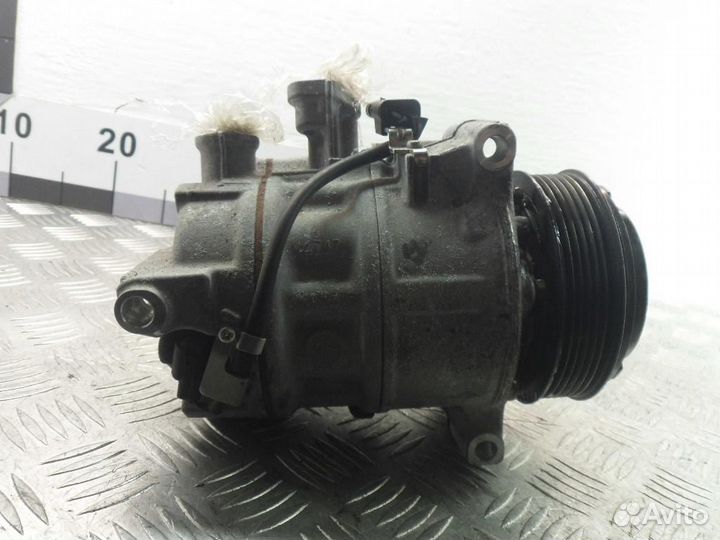 Компрессор системы кондиционирования Mercedes-Benz