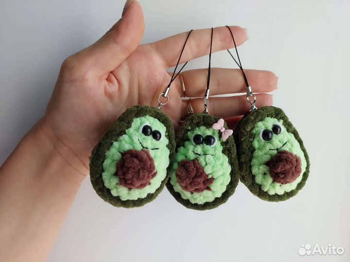 Вязаные брелки