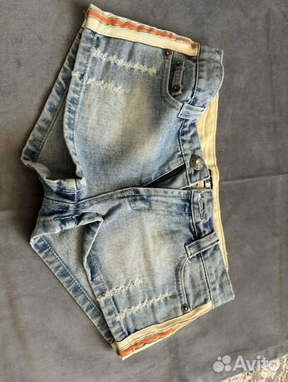 Джинсовые шорты