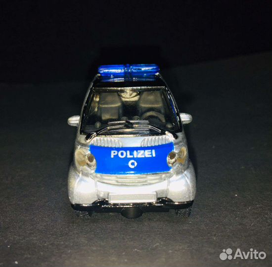 Модель Smart fortwo 1:55 siku