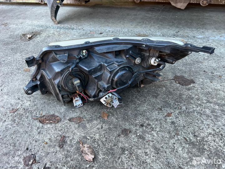 Subaru Forester SH фара пер/прав