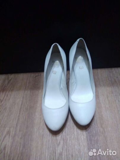 Туфли женские 35 размер